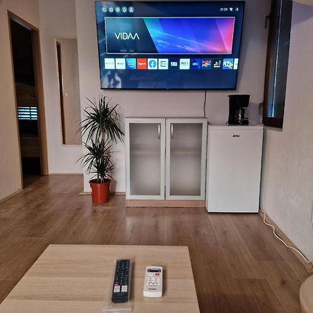 5 Meters From The Sea With Private Beach - 70M2 Colibri Sunset Apartments سفيتي بيتار المظهر الخارجي الصورة