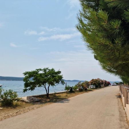 5 Meters From The Sea With Private Beach - 70M2 Colibri Sunset Apartments سفيتي بيتار المظهر الخارجي الصورة