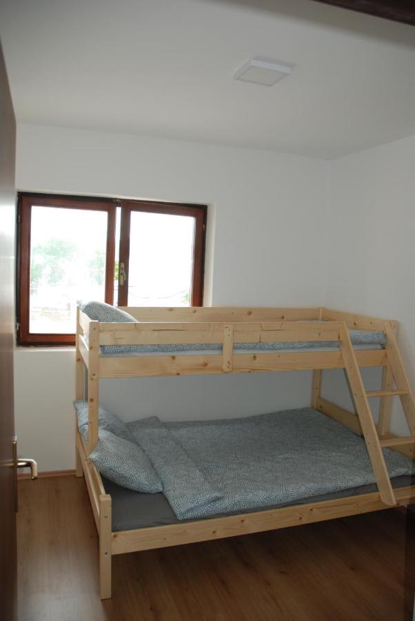 5 Meters From The Sea With Private Beach - 70M2 Colibri Sunset Apartments سفيتي بيتار المظهر الخارجي الصورة